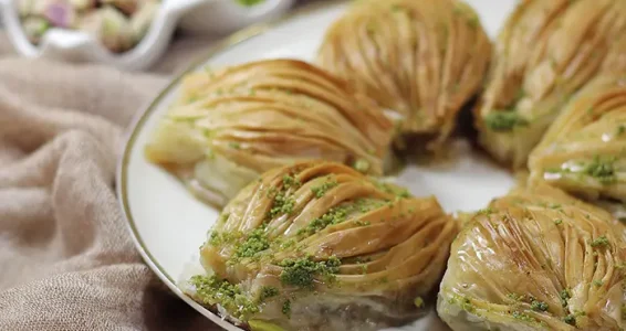 باقلوا هفت مغز